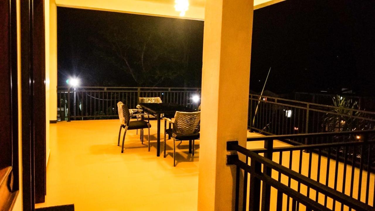 Akoya Pearl Hotell Ratnapura Eksteriør bilde