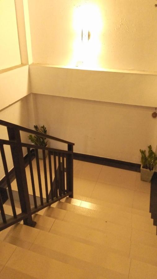 Akoya Pearl Hotell Ratnapura Eksteriør bilde