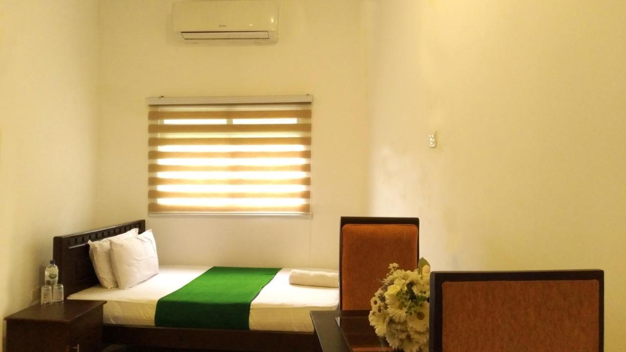 Akoya Pearl Hotell Ratnapura Eksteriør bilde