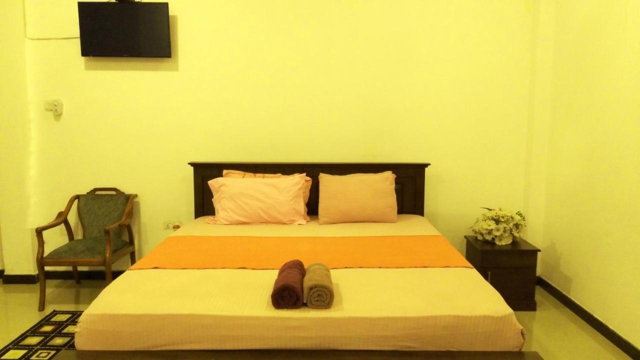 Akoya Pearl Hotell Ratnapura Eksteriør bilde