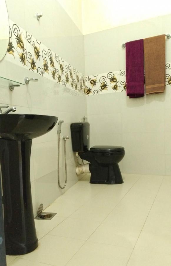 Akoya Pearl Hotell Ratnapura Eksteriør bilde