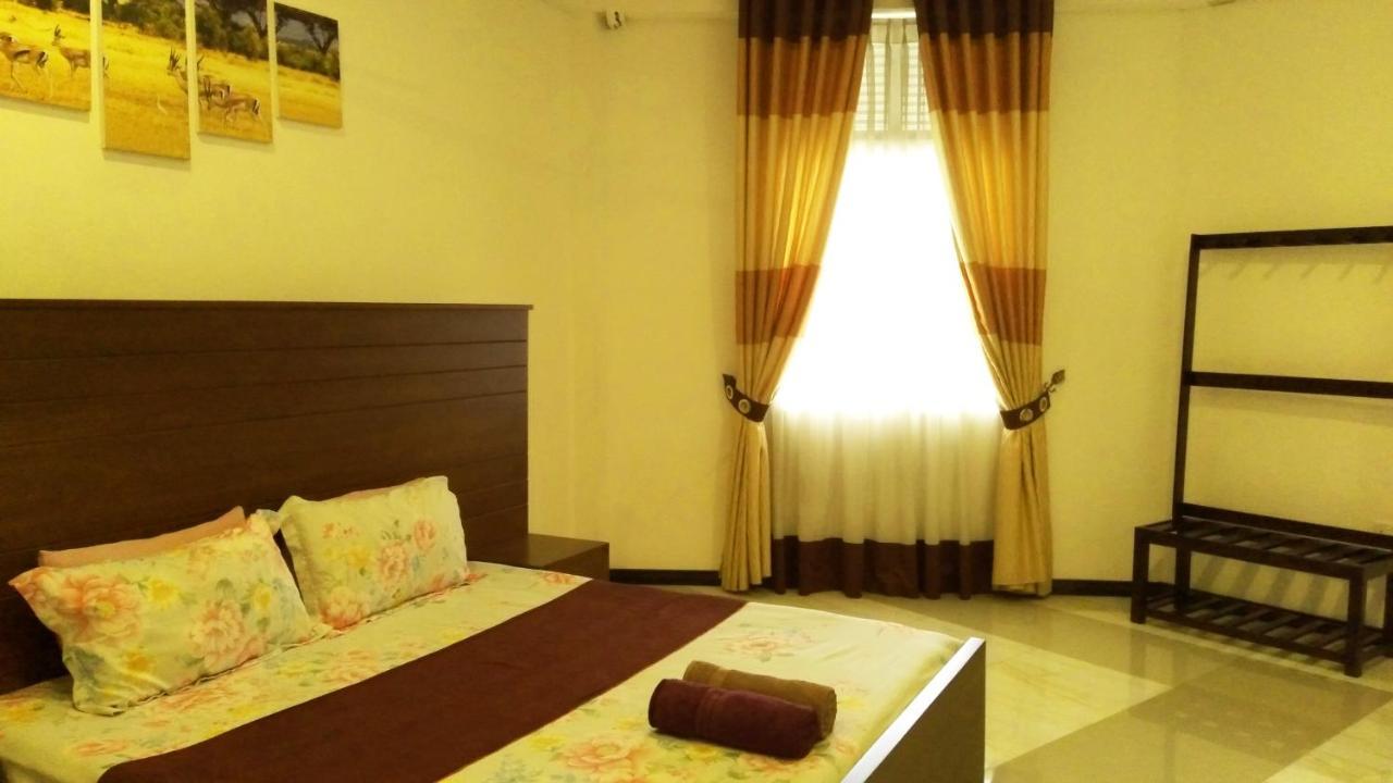 Akoya Pearl Hotell Ratnapura Eksteriør bilde